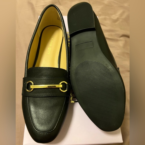 Madden Girl - Women’s Gettie Loafer - Picture 3 of 5